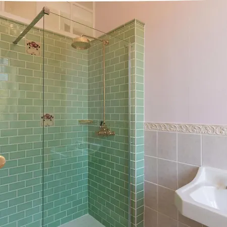 펜션 Mansion With Private Pool In Aquitaine Savignac-Lédrier