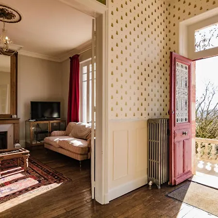 Mansion With Private Pool In Aquitaine