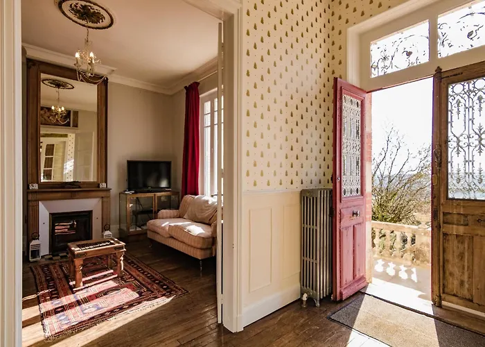 Stylish Mansion In *